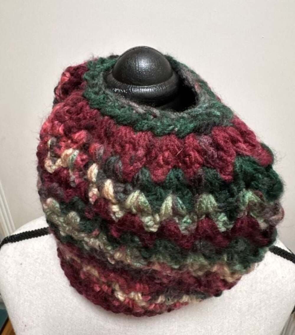 Handmade Crocheted Slouchy Cowgirl Beanie Hat Multi-Color Red Green Winter - Picture 3 of 5
